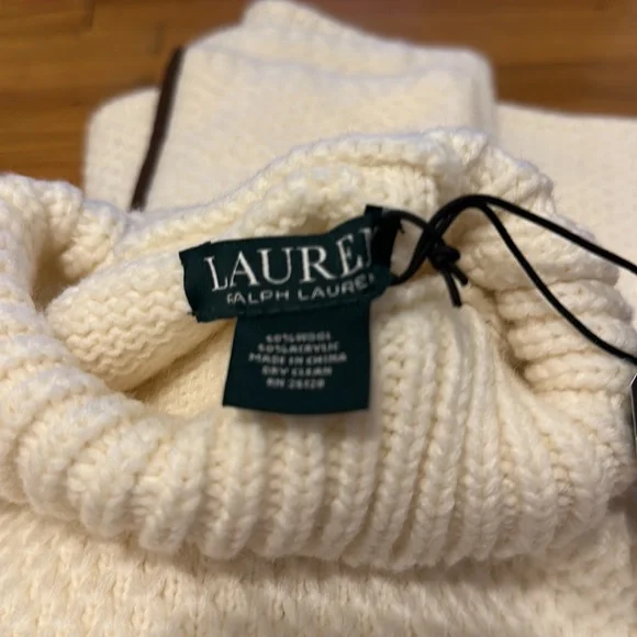 Ralph Lauren poncho - Picture 6 of 7